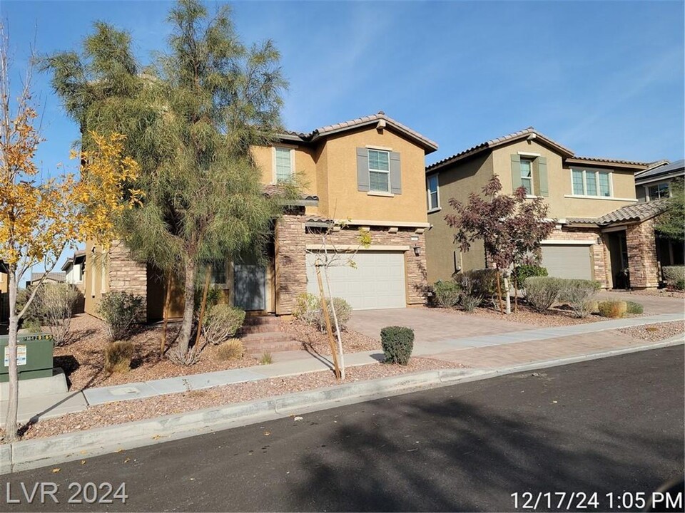 260 Kindly Way in Henderson, NV - Building Photo