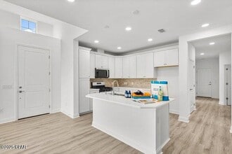 8912 Parrot Pl in Panama City Beach, FL - Building Photo - Building Photo