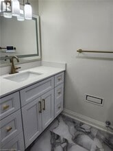 211 Granite Rdg Trl in Hamilton, ON - Building Photo - Building Photo