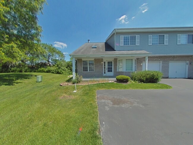 property at 3524 Willowview Ct