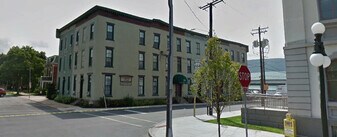 Lindsey Place in Lock Haven, PA - Building Photo
