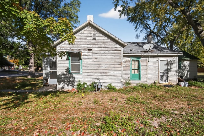 property at 313 N Washington St