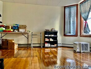 7 Bynner St, Unit 1 in Boston, MA - Building Photo - Building Photo
