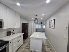 2850 W 80th St in Hialeah, FL - Building Photo - Building Photo