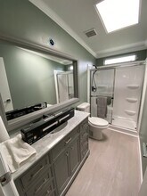 5248 Wellfleet Dr W, Unit 28A in Sarasota, FL - Foto de edificio - Building Photo