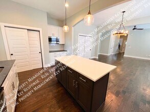 1736 16th Ave N in Nashville, TN - Building Photo - Building Photo
