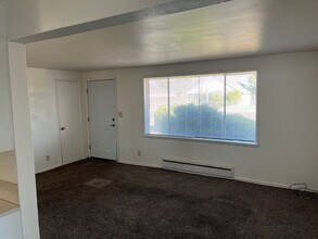 2724-2724 W Peninsula Dr in Moses Lake, WA - Building Photo - Building Photo