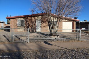 10736 Obsidian St in El Paso, TX - Building Photo