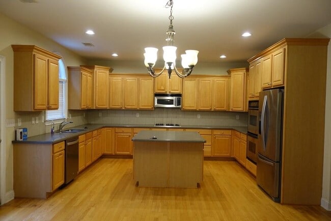 7096 Belltoll Ct in Duluth, GA - Building Photo - Building Photo