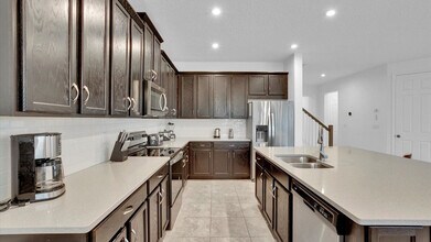 8960 Hilton Rdg Ave in Kissimmee, FL - Building Photo - Building Photo