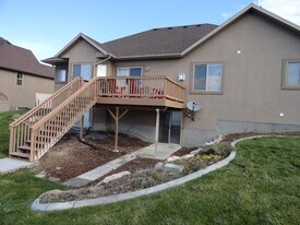 228 Delgada Ln in Stansbury Park, UT - Building Photo