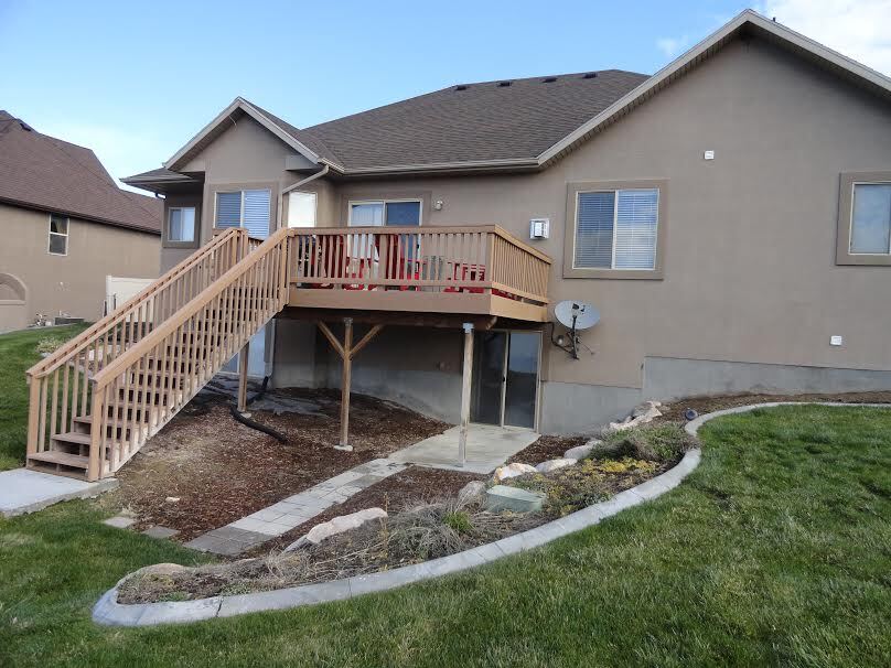 228 Delgada Ln in Stansbury Park, UT - Building Photo