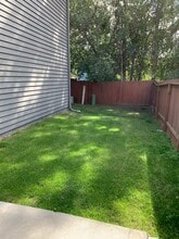 1350 Balfour dr, Unit 2 in Anchorage, AK - Building Photo - Building Photo