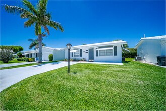 904 SW 24th St in Boynton Beach, FL - Building Photo - Building Photo