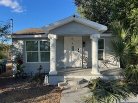 2905 W Cherry St in Tampa, FL - Building Photo
