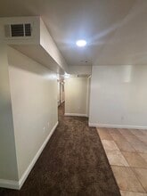 122 E 24th St in Los Angeles, CA - Foto de edificio - Building Photo