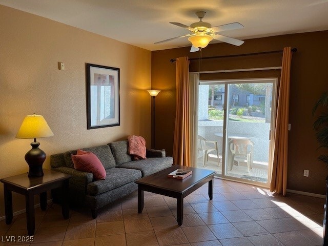 7255 W Sunset Rd in Las Vegas, NV - Building Photo - Building Photo