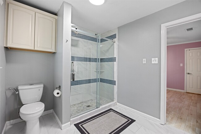 property at 918 Hollow Tree St