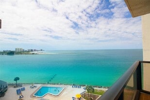 440 S Gulfview Blvd, Unit 1002 in Clearwater Beach, FL - Building Photo
