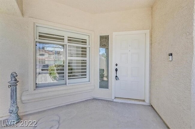 9725 Hitching Rail Dr in Las Vegas, NV - Foto de edificio - Building Photo