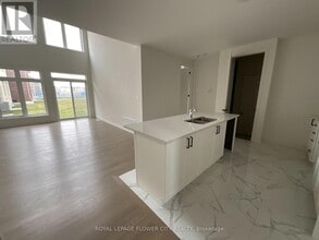 8 Mayapple St in Adjala-Tosorontio, ON - Building Photo - Building Photo
