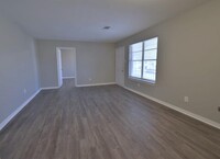 3631 N MacGregor Way photo'