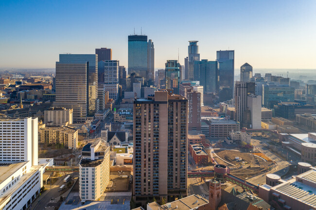 Marquette Place in Minneapolis, MN - Building Photo - Building Photo