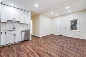 97 ST PAULS Ave in Jersey City, NJ - Building Photo - Building Photo