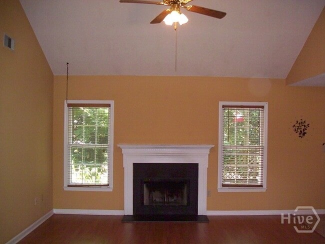 141 Wakefield Dr in Athens, GA - Foto de edificio - Building Photo