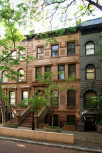 57 W 94th St in New York, NY - Building Photo - Building Photo