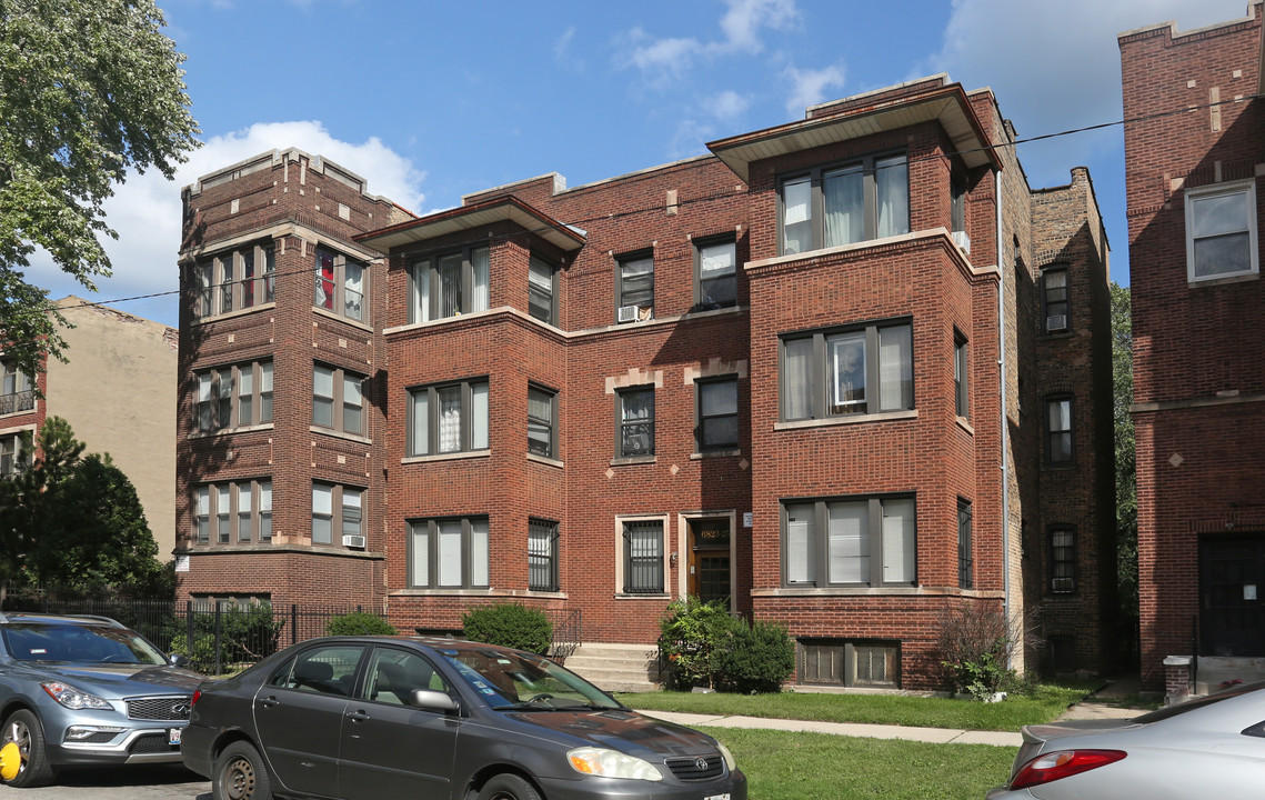 6823 S Ridgeland Ave in Chicago, IL - Foto de edificio