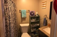 219 Penn St, Unit 2nd Floor Shared Bathroom in Baltimore, MD - Building Photo - Building Photo