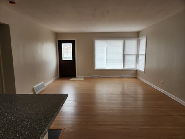 33 Cranbrook Dr in Des Plaines, IL - Building Photo - Building Photo