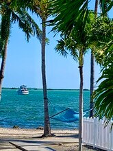 55 Boca Chica Rd in Key West, FL - Foto de edificio - Building Photo