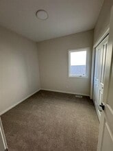 23 Eastfield Ct in Winnipeg, MB - Building Photo - Building Photo