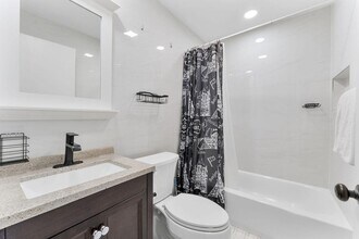 1292 SW 25th Ave in Fort Lauderdale, FL - Building Photo - Building Photo