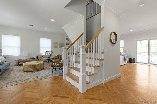 580 Stars Rd in East Marion, NY - Building Photo - Building Photo