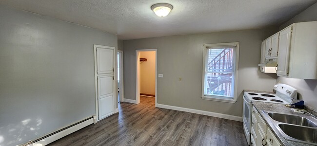 8 Bond St, Unit 10A