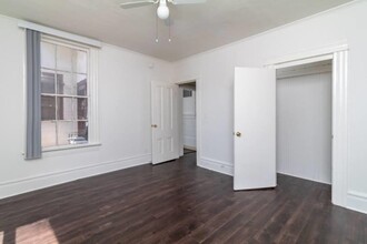 2150 S Oak Street in Los Angeles, CA - Building Photo - Building Photo
