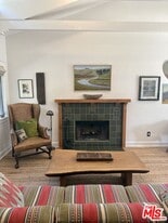 220 France Cir in Ojai, CA - Building Photo