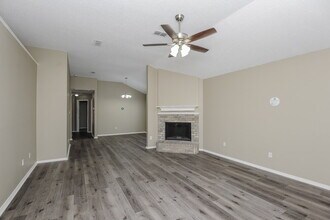 2363 Kelton St in Fort Worth, TX - Building Photo - Building Photo