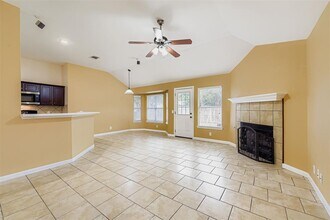 441 Keystone Loop in Kyle, TX - Building Photo - Building Photo