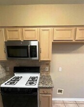 6107 Springhaven Dr in Humble, TX - Building Photo - Building Photo