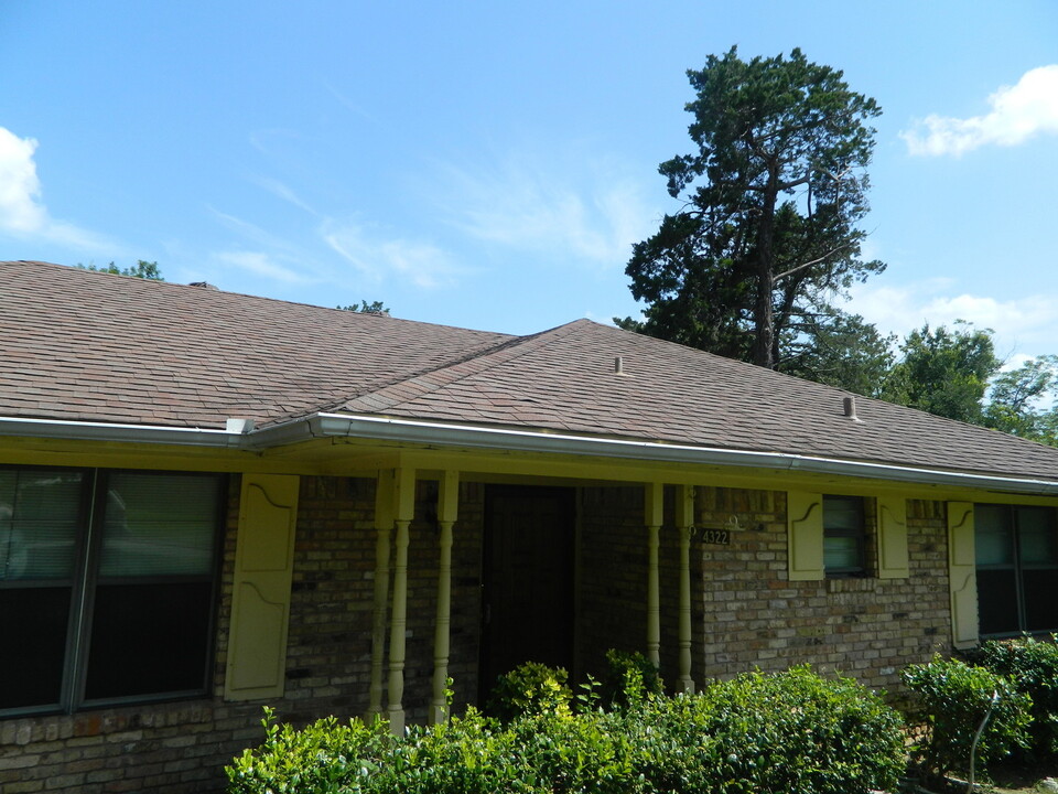 4322 Oak Trail in Dallas, TX - Building Photo