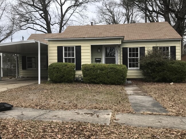 property at 520 Parkway Dr S