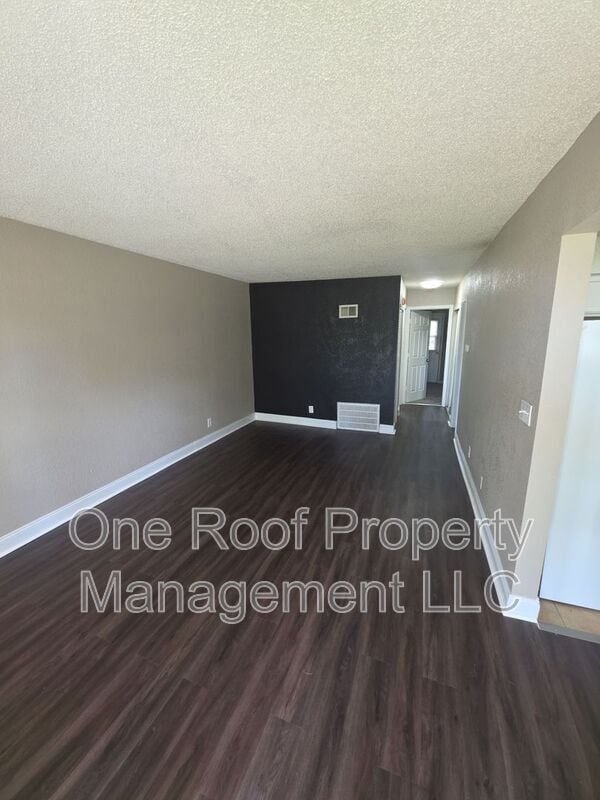 2000 Chateau Dr in Harrisonville, MO - Building Photo - Building Photo
