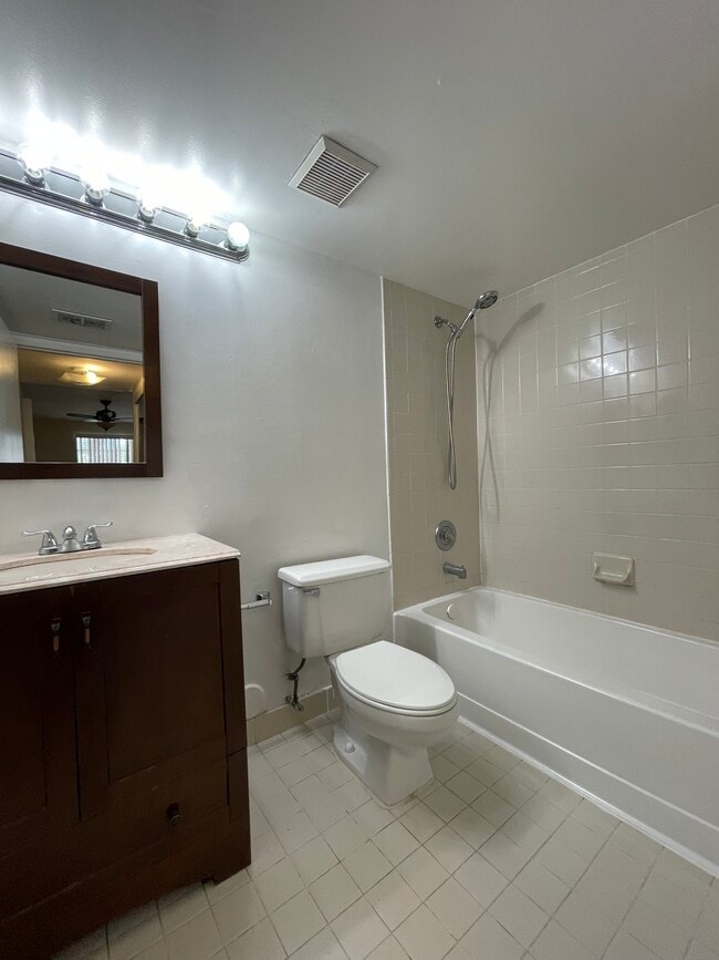 property at 2881 N Oakland Forest Dr