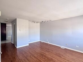 43 W Ann St in Lombard, IL - Building Photo - Building Photo