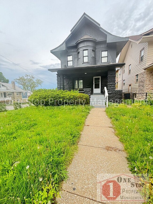 property at 2500 E 42nd St