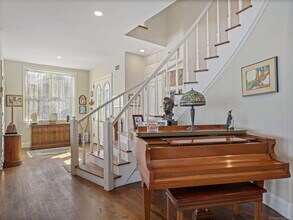 3 E Beach Dr in Norwalk, CT - Foto de edificio - Building Photo